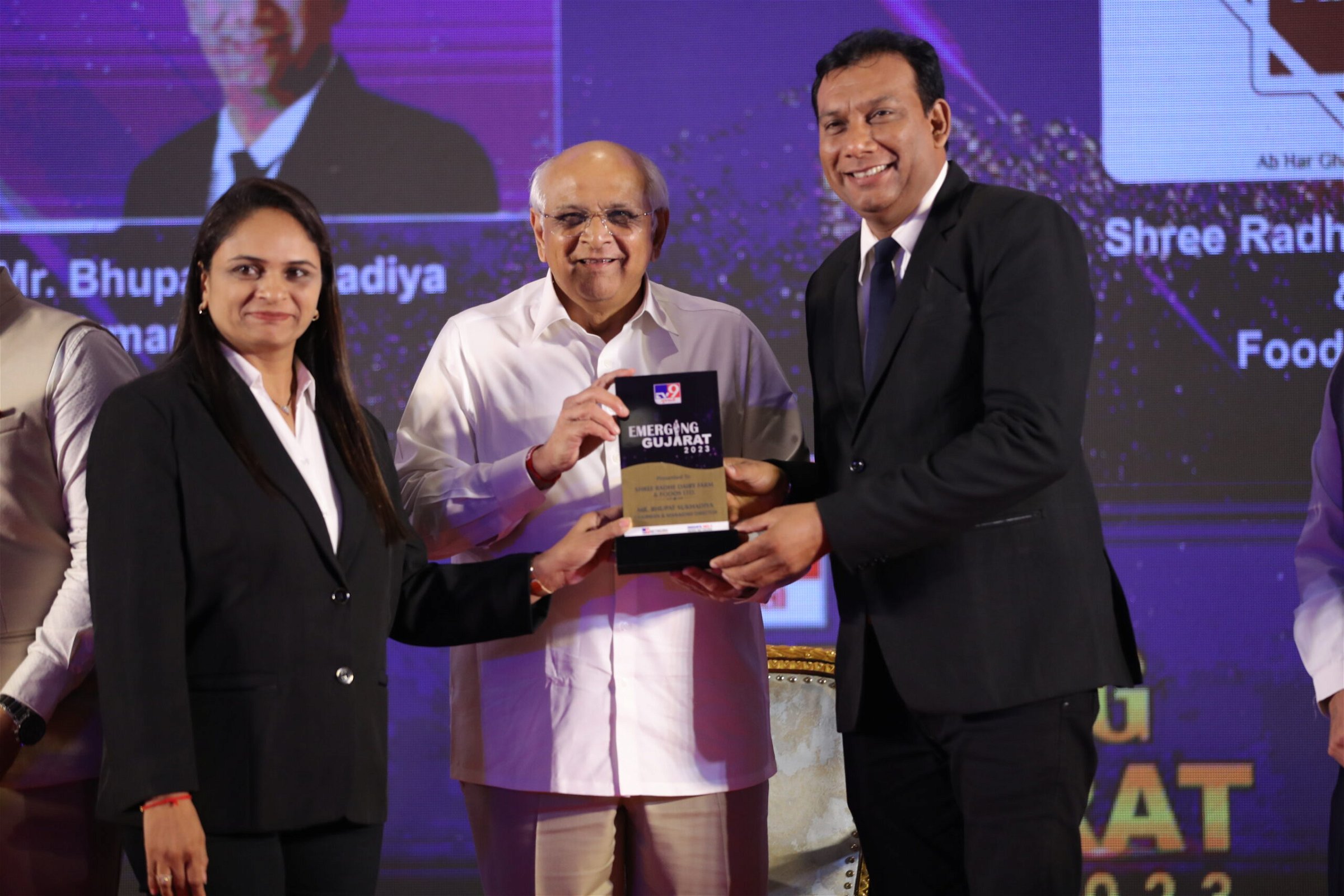 Vastu Ghee is honored to receive the Award at the TV9 Emerging Gujarat 2023